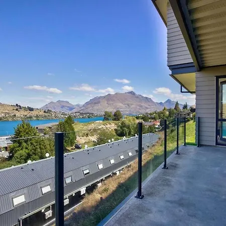 4 Bedroom Stunning Modern Family Home Queenstown Exterior photo