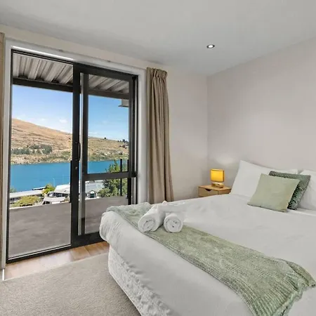 4 Bedroom Stunning Modern Family Home Queenstown Exterior photo