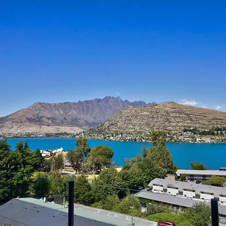 4 Bedroom Stunning Modern Family Home Queenstown Exterior photo